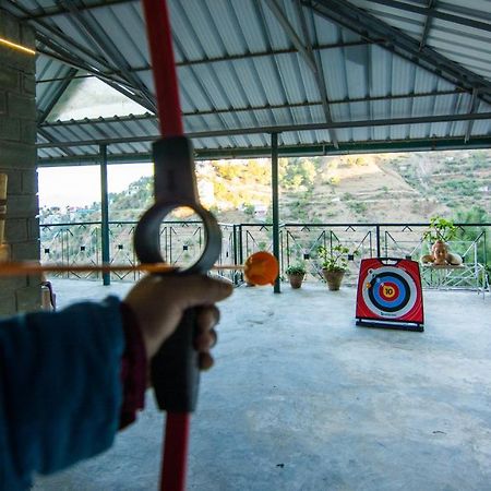 Livingstone 2Bhk Cozy Homestay In Kasauli Hills Bagian luar foto