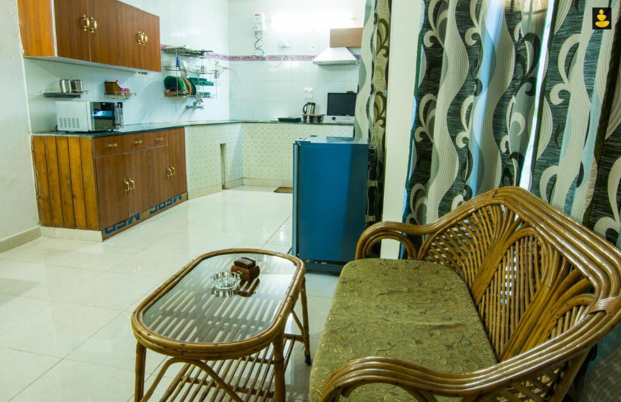 Livingstone 2Bhk Cozy Homestay In Kasauli Hills Bagian luar foto