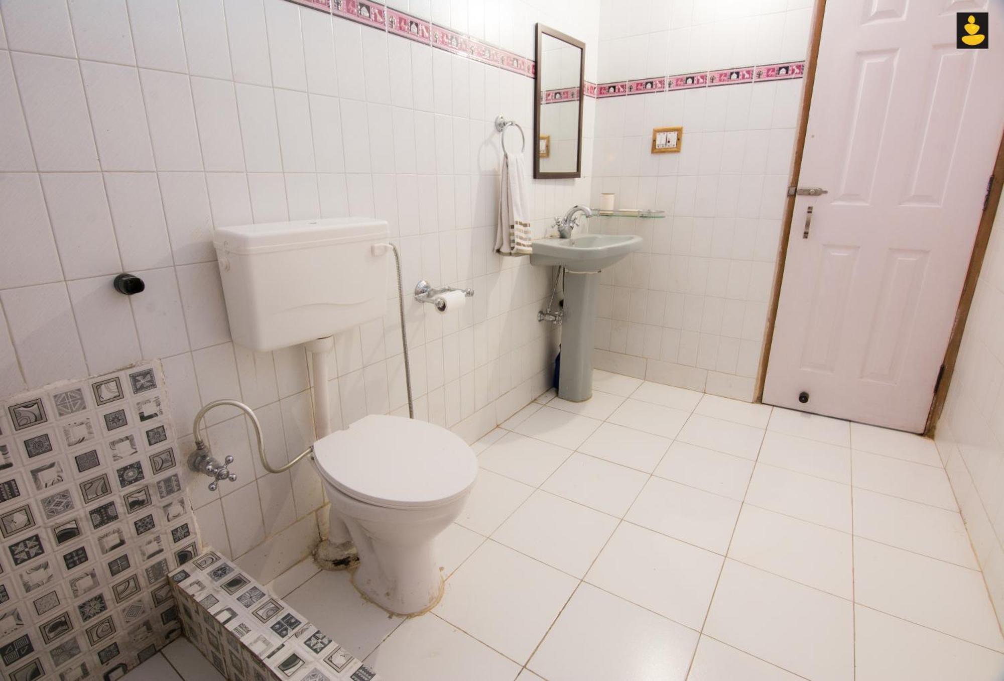 Livingstone 2Bhk Cozy Homestay In Kasauli Hills Bagian luar foto